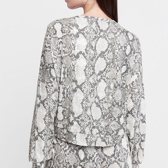 Express Snakeskin Print Dolman Crop Sweatshirt - Picture 4 of 8